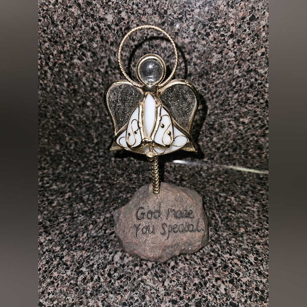 Stained Glass Bobbing Angel Stone Figure. 